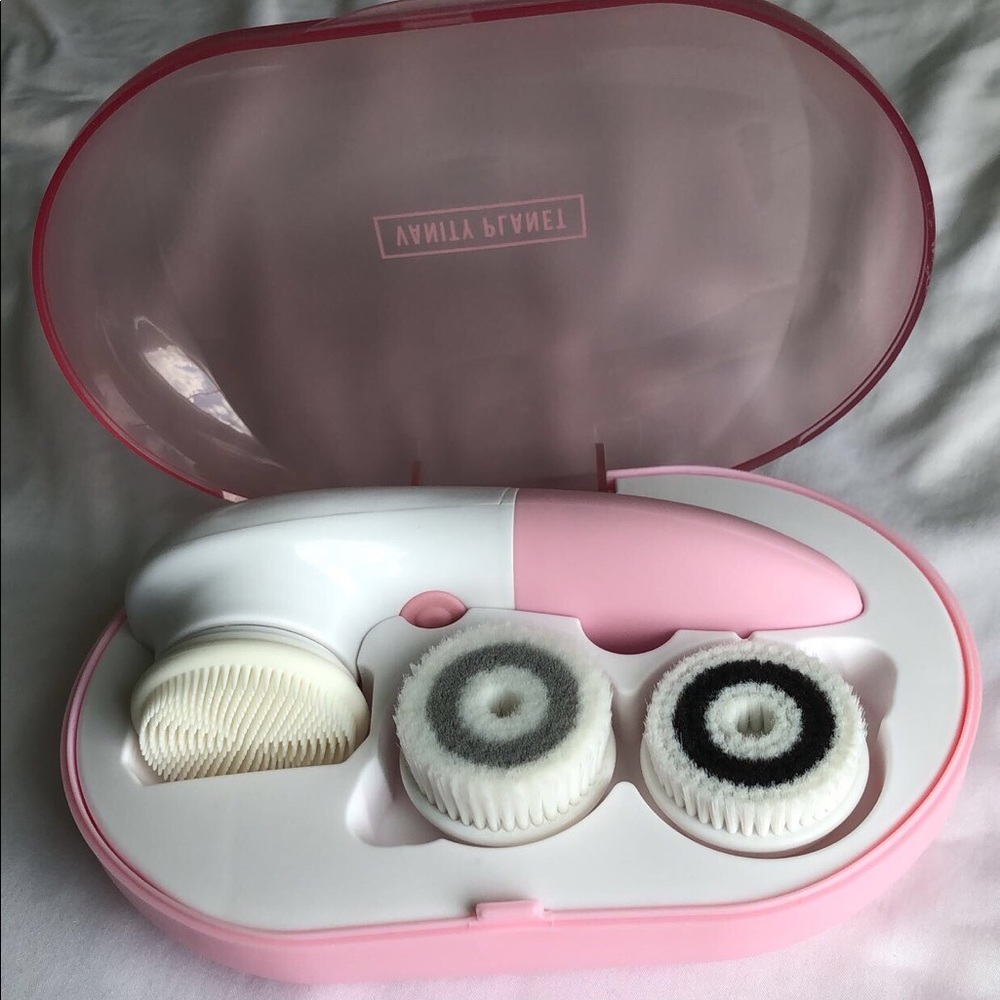 NWOT Vanity Planet Pink Facial Cleansing B…